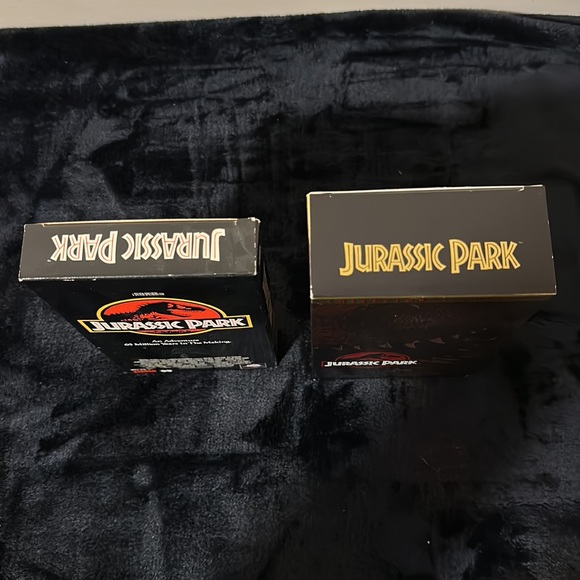 Jurassic Park & Jurassic Park Collector’s Edition VHS Bundle - Picture 11 of 11